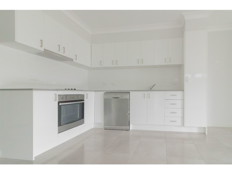 5 Hillsborough Place, Pimpama QLD 4209