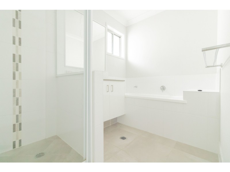 5 Hillsborough Place, Pimpama QLD 4209