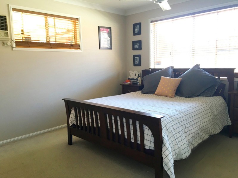 13 Fairweather Drive, Parkwood QLD 4214