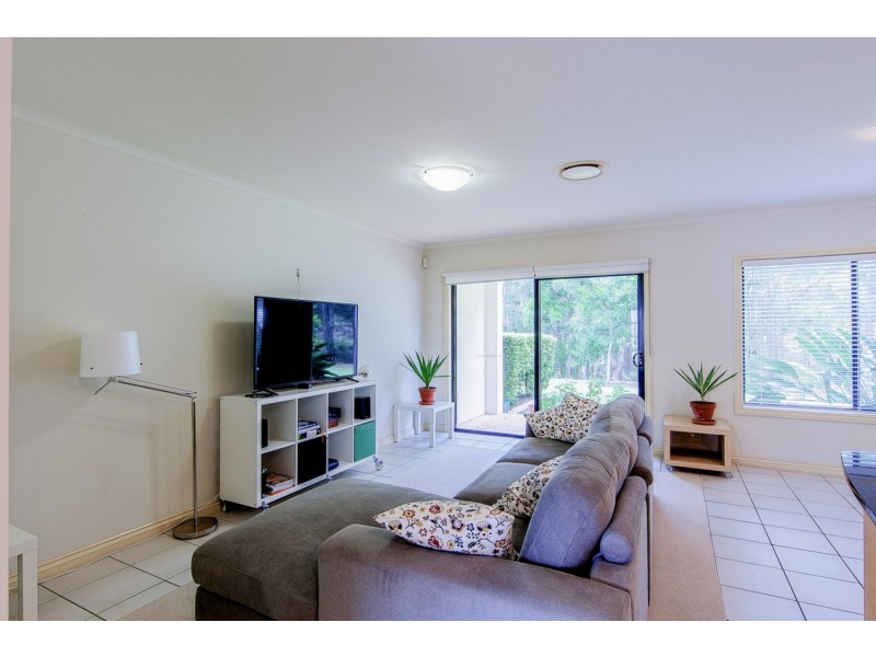 8866 Magnolia Drive East, Hope Island QLD 4212