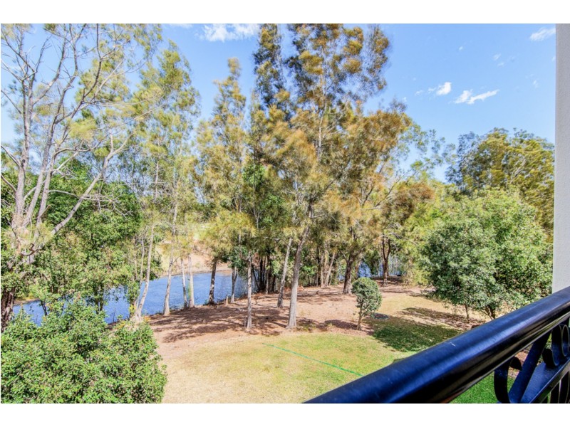 8866 Magnolia Drive East, Hope Island QLD 4212