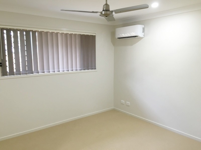 32 Fountain Street, Pimpama QLD 4209