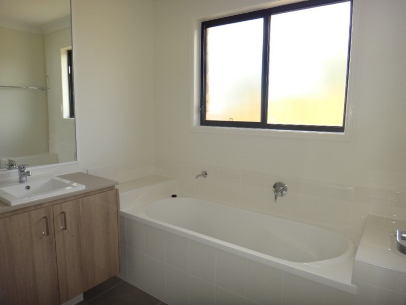 49 Orlando Drive, Coomera QLD 4209