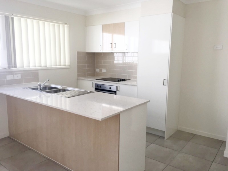 33 Imelda Way, Pimpama QLD 4209