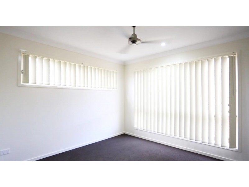 33 Imelda Way, Pimpama QLD 4209