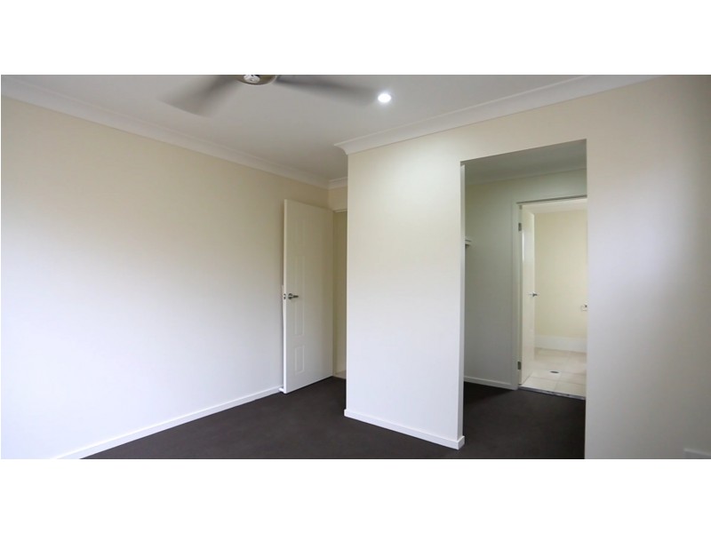 33 Imelda Way, Pimpama QLD 4209