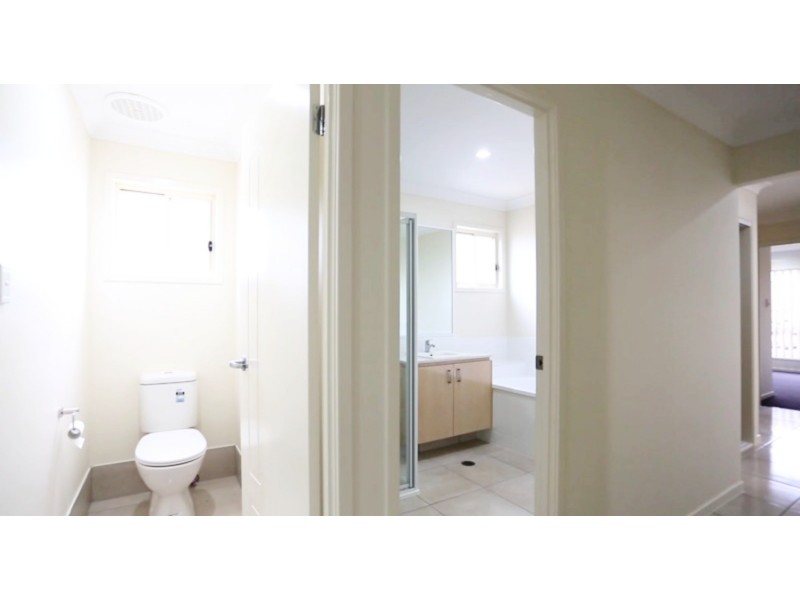 33 Imelda Way, Pimpama QLD 4209