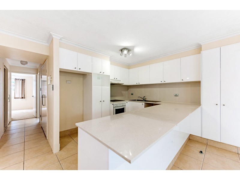 11/11 Breaker Street, Main Beach QLD 4217
