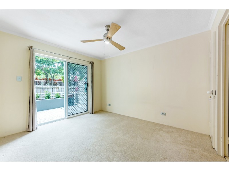 11/11 Breaker Street, Main Beach QLD 4217