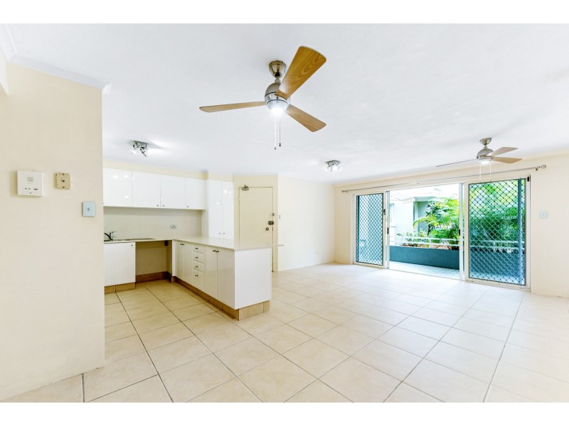 11/11 Breaker Street, Main Beach QLD 4217