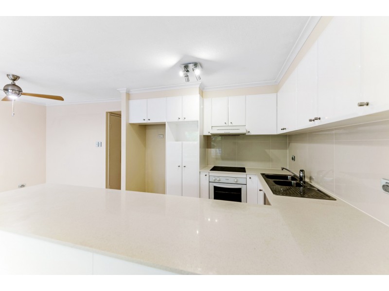 11/11 Breaker Street, Main Beach QLD 4217