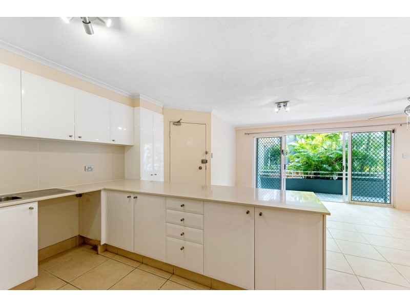 11/11 Breaker Street, Main Beach QLD 4217