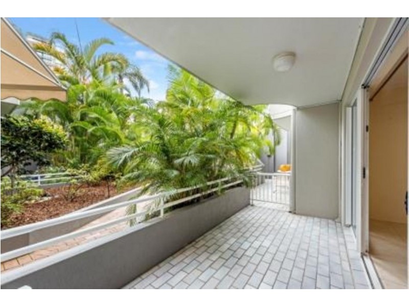 11/11 Breaker Street, Main Beach QLD 4217