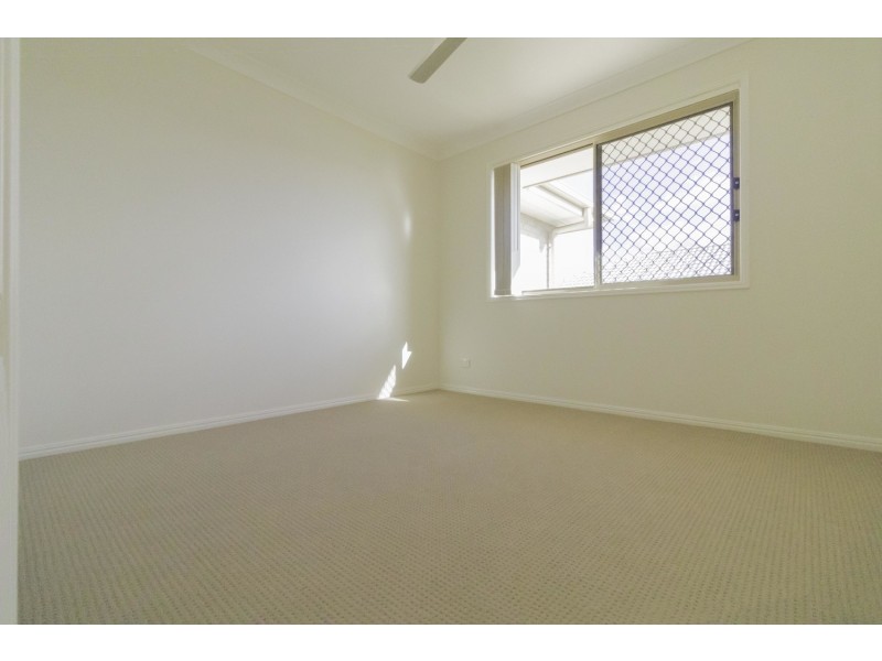 10 Sapphire Place, Pimpama QLD 4209