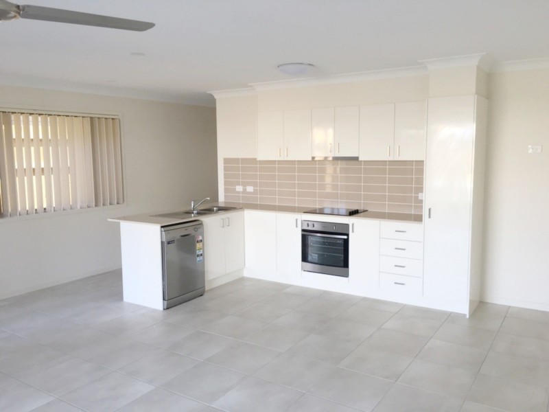 30 Milbrook Street, Pimpama QLD 4209