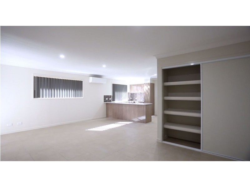 41 Woodrose Circuit, Pimpama QLD 4209