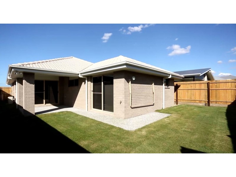 41 Woodrose Circuit, Pimpama QLD 4209