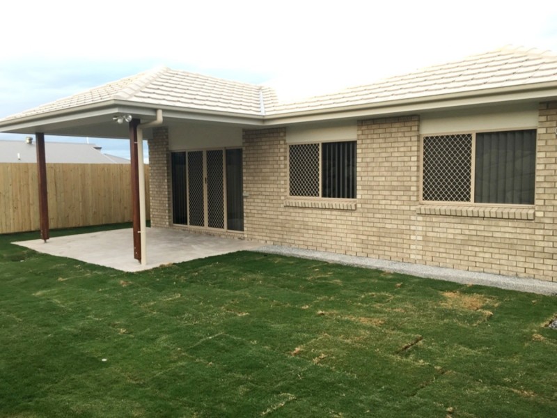 13 Geoffrey Miller Avenue, Pimpama QLD 4209