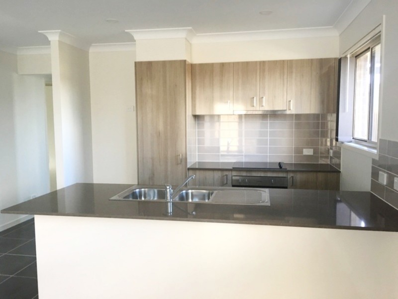 60 Fountain Street, Pimpama QLD 4209