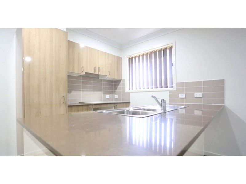 60 Fountain Street, Pimpama QLD 4209