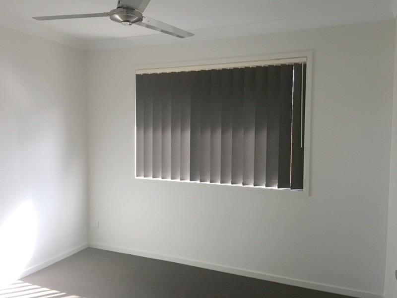 60 Fountain Street, Pimpama QLD 4209