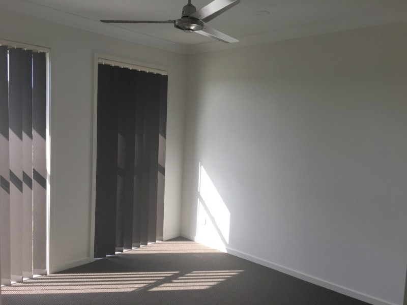 60 Fountain Street, Pimpama QLD 4209