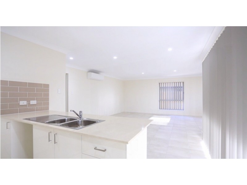 18 Mercer Street, Pimpama QLD 4209