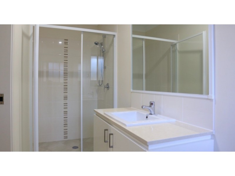 18 Mercer Street, Pimpama QLD 4209