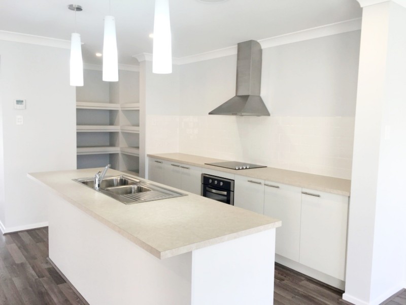 31 Melville Drive, Pimpama QLD 4209