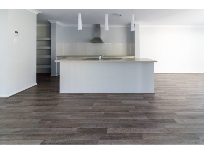 31 Melville Drive, Pimpama QLD 4209