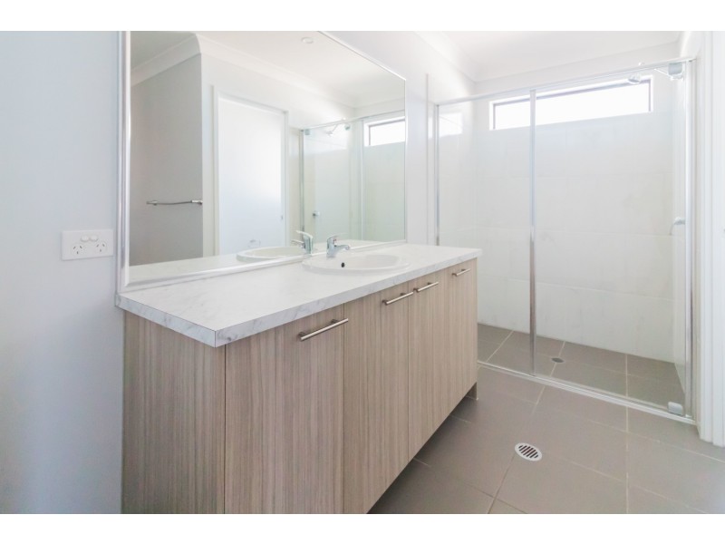 31 Melville Drive, Pimpama QLD 4209