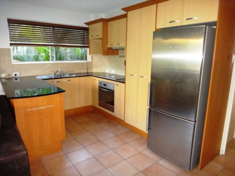 1/22 Leonard Avenue, Surfers Paradise QLD 4217