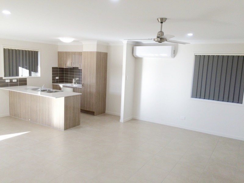 94 Fountain Street, Pimpama QLD 4209