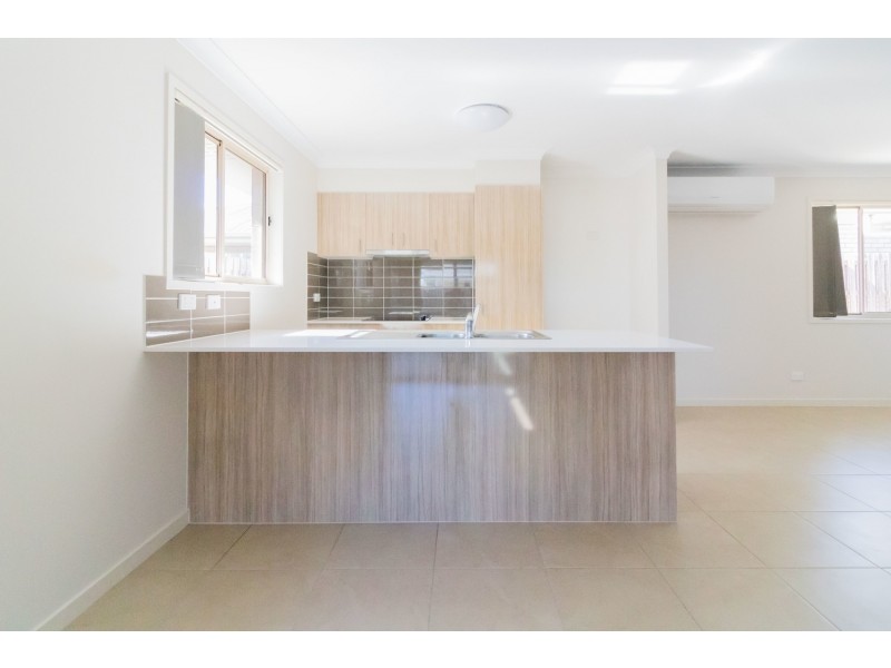 94 Fountain Street, Pimpama QLD 4209