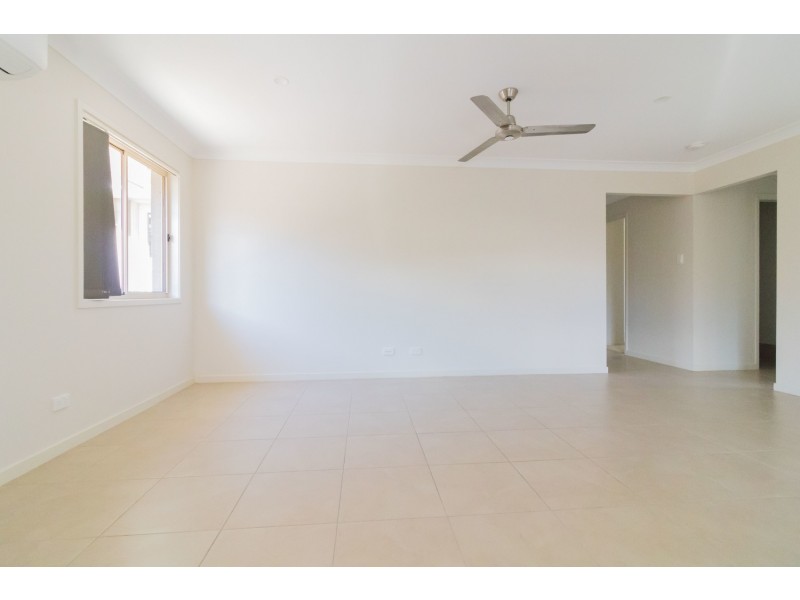 94 Fountain Street, Pimpama QLD 4209