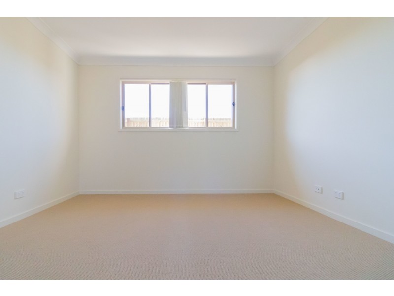 69 Fountain Street, Pimpama QLD 4209