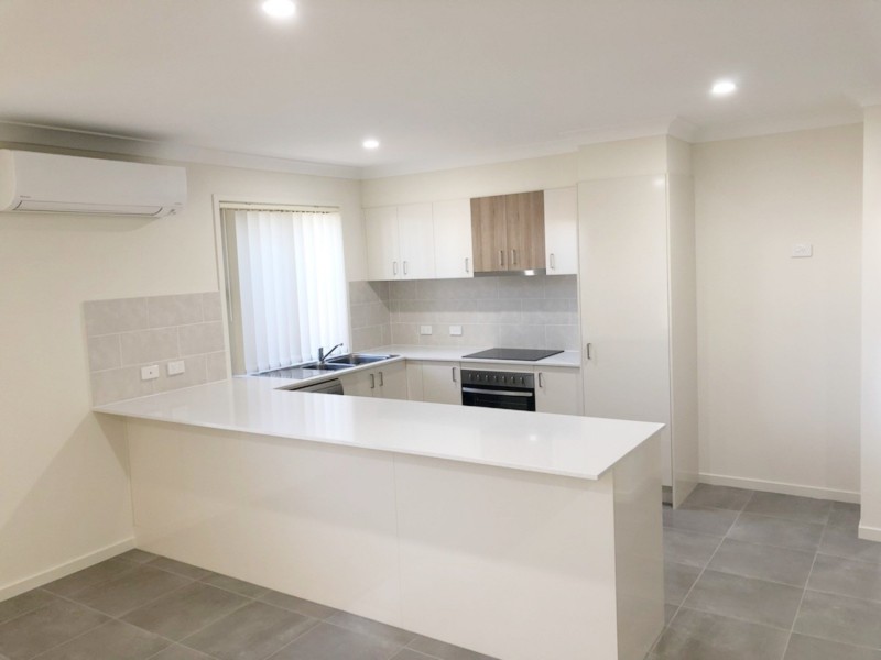 69 Fountain Street, Pimpama QLD 4209