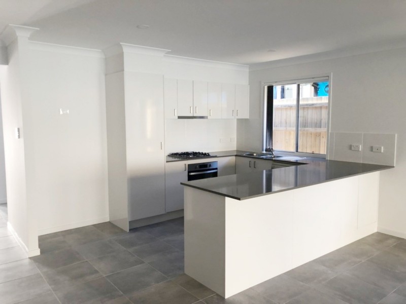 53 Village Boulevard, Pimpama QLD 4209