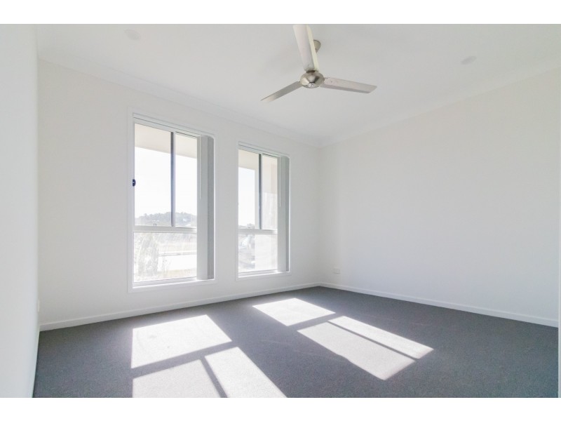 53 Village Boulevard, Pimpama QLD 4209