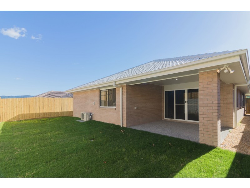 53 Village Boulevard, Pimpama QLD 4209
