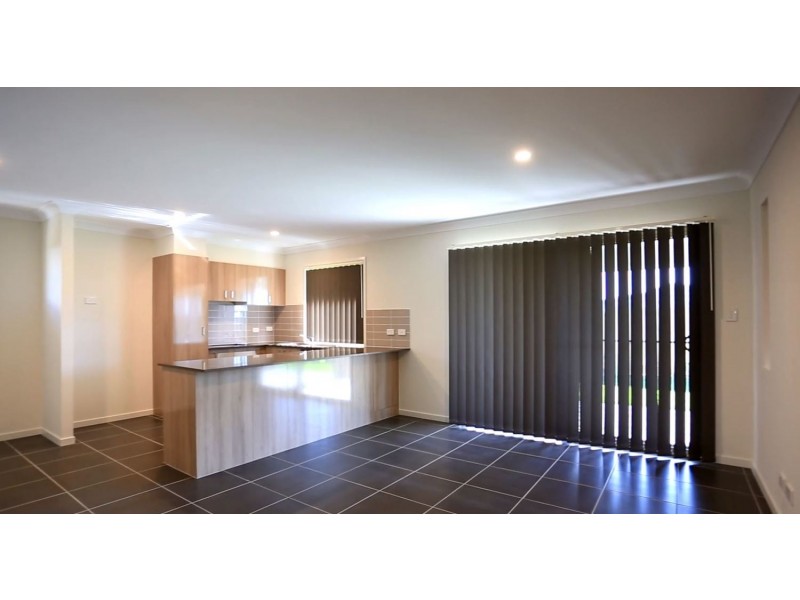 61 Fountain Street, Pimpama QLD 4209