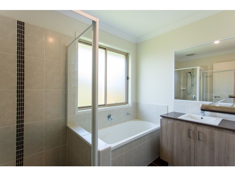 61 Fountain Street, Pimpama QLD 4209