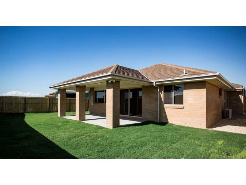 61 Fountain Street, Pimpama QLD 4209