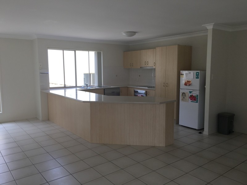 29  Respall Way, Arundel QLD 4214