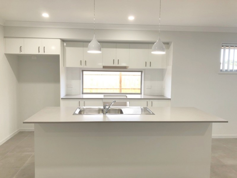 12 Coldstream Street, Pimpama QLD 4209