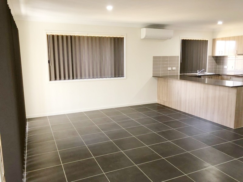 13 Coldstream Place, Pimpama QLD 4209