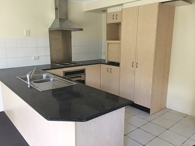 3/18 Blake Street, Southport QLD 4215