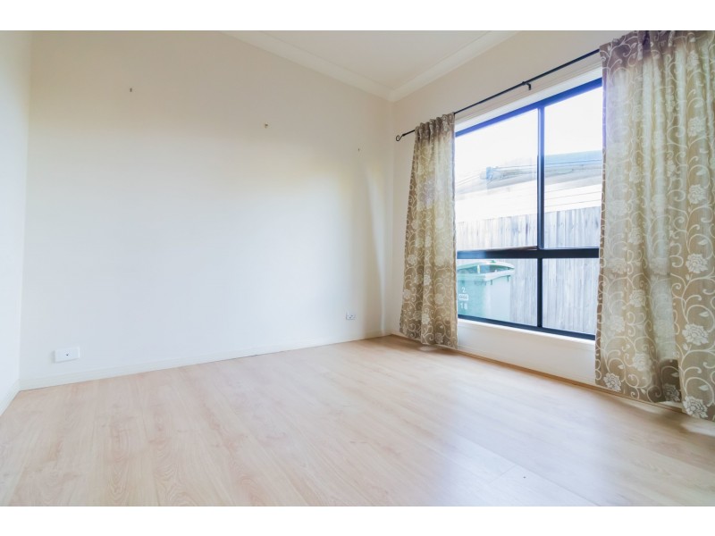 2/18 Ewan Street, Southport QLD 4215