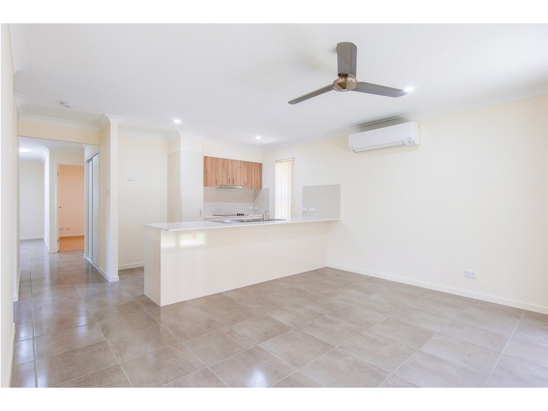 14 Hazel Street, Pimpama QLD 4209