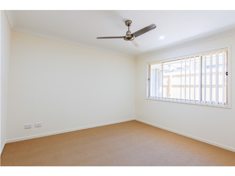 14 Hazel Street, Pimpama QLD 4209